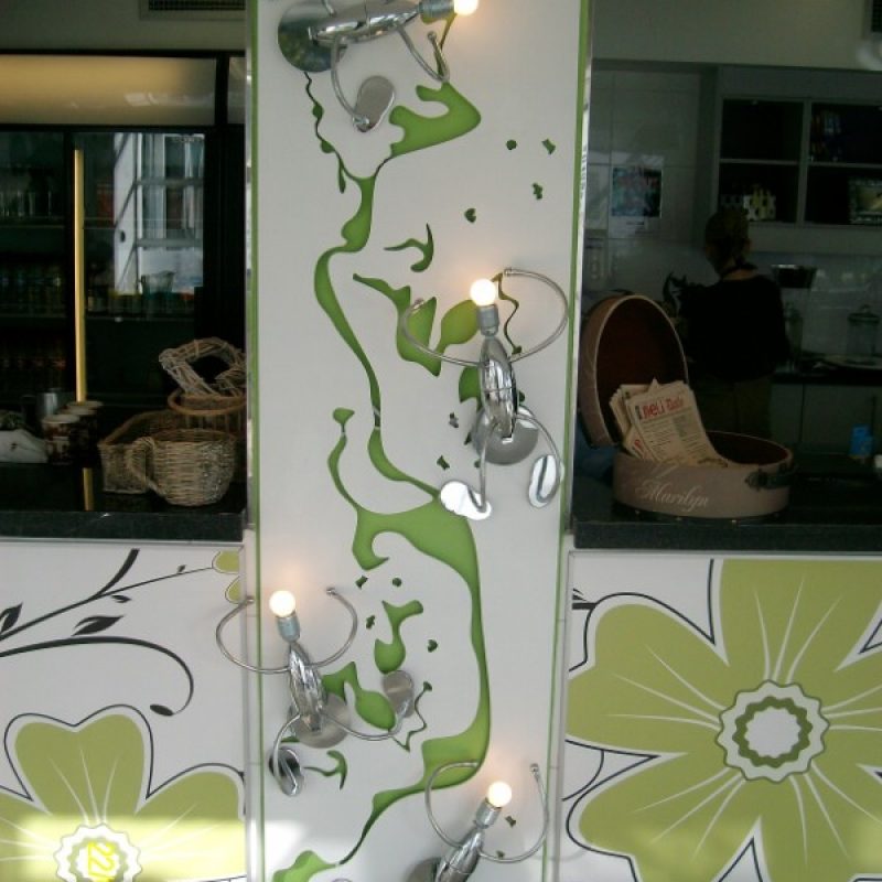 wall-decor-walls-shop-front-windows-and-doors-counters-furniture-shelves-skirtings-lighting (9)